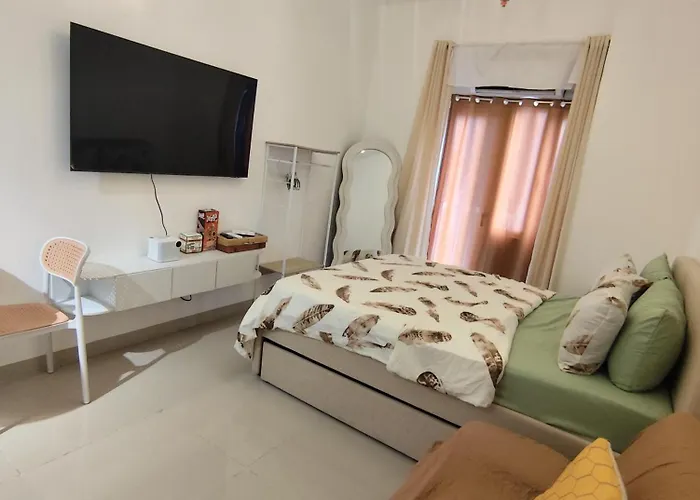Cozy In Quezon Near, Bars, Cafe, Restaurants Aparthotel